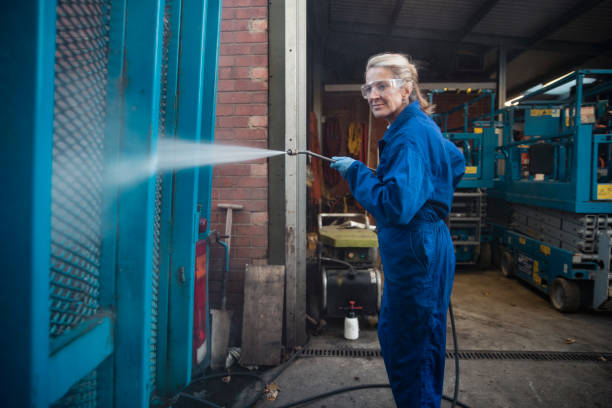 Best Factory Floor Cleaning  in Mounds, OK